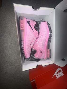 Nike x Stussy Air Max 2013 'Psychic Pink' (DR2601-600)